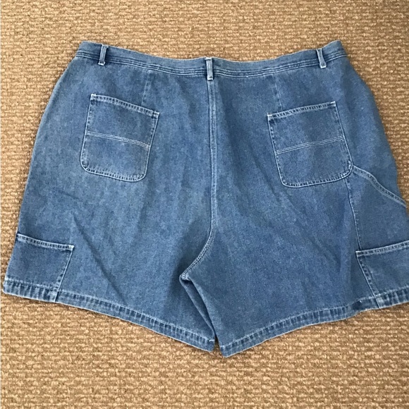 Plus Size Only Denims Carpenter style denim shorts - Picture 2 of 3